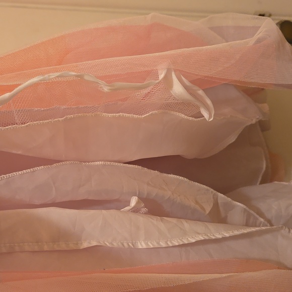 Jona Michelle Girls Elegant Pink & White Party Dress. - Picture 7 of 12